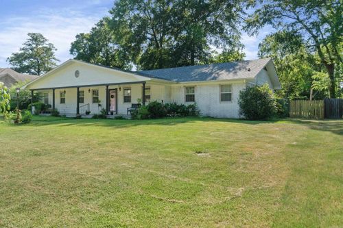 11 Deerwood Dr, Conway, AR, 72034 | Card Image