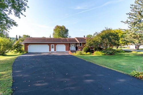 W4945 Harvest Ln, La Crosse, WI, 54601-2176 | Card Image