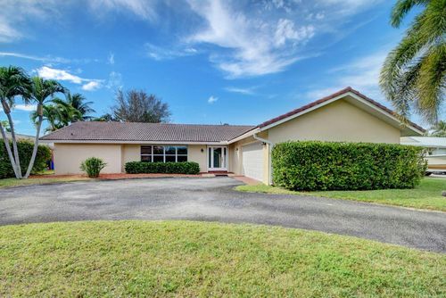 1753 W Terrace Dr, Lake Worth Beach, FL, 33460-6456 | Card Image