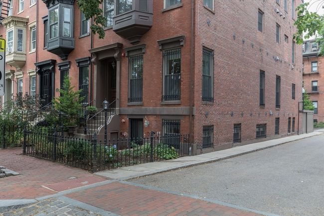 APT-2 - 41 Worcester St, Condo with 2 bedrooms, 2 bathrooms and null parking in Boston MA | Image 23