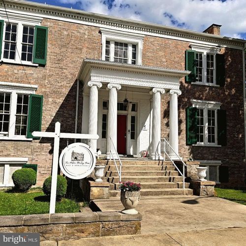 17 S Main St, FRANKLIN, WV, 26807 | Card Image