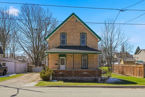 588 11th Ave, Hanover, ON, N4N2S6 | Card Image