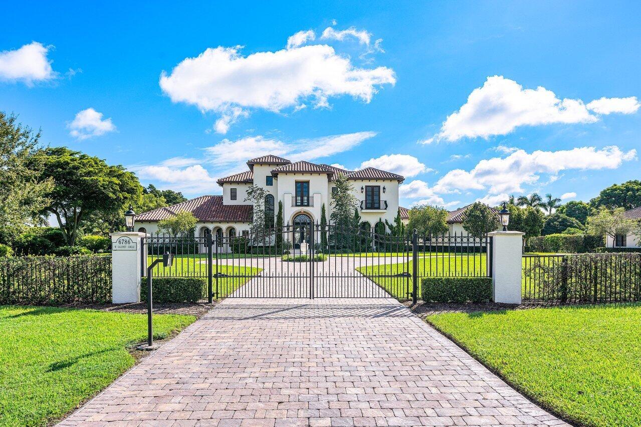 Calumet Cir, Lake Worth, FL 33467