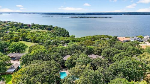 215 Hiland Acres Cir, Pottsboro, TX, 75076-3252 | Card Image