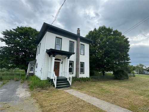 2 Main St, Antwerp, NY, 13608-3147 | Card Image