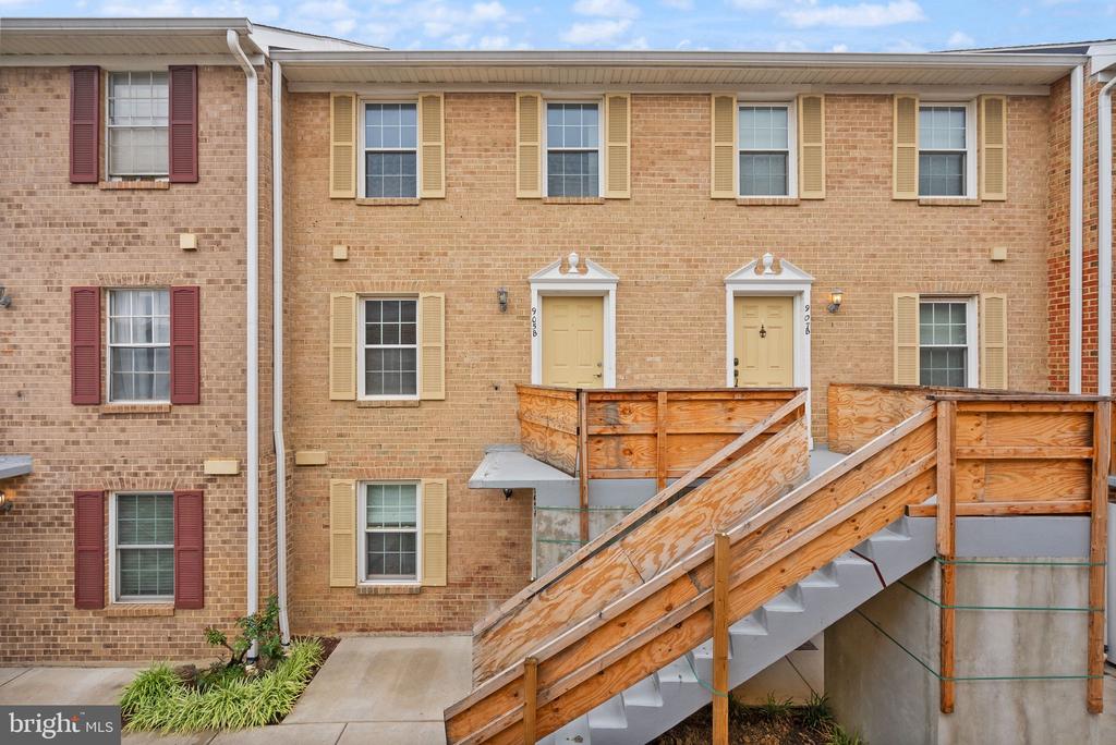 Residential in ARLINGTON 3