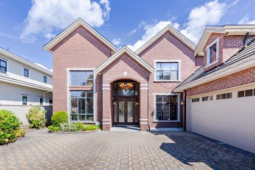 5628 Gibbons Dr, Richmond, BC, V7C2C7 | Card Image