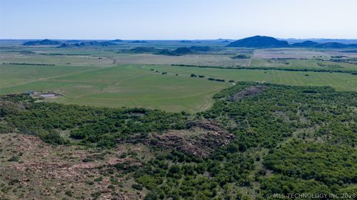 20826 E County Road 1470, Lone Wolf, OK, 73655 | Card Image