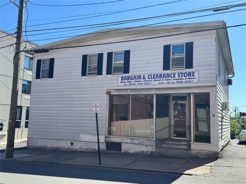 20 John St, Middletown, NY, 10940-4994 | Card Image