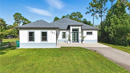 727 12th St Se, NAPLES, FL, 34117-3680 | Card Image
