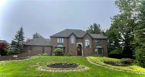 23547 Quail Holw, Westlake, OH, 44145-4368 | Card Image