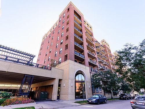 303w-833 W 15th Pl, Chicago, IL, 60608-1848 | Card Image