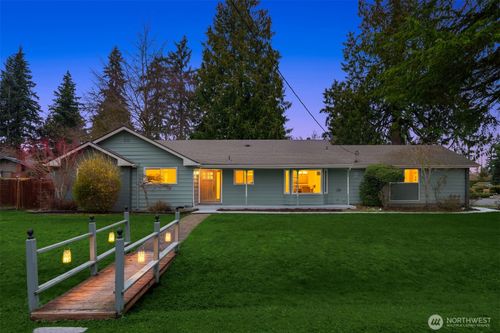 1113 180th St Sw, Lynnwood, WA, 98037-8215 | Card Image