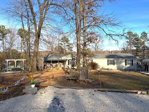 9400 Red Barn Ln, Omaha, AR, 72662-8249 | Card Image