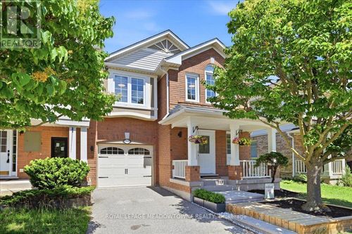 2068 Broadleaf Cres, Burlington, ON, L7L6S4 | Card Image