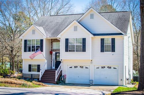 52 Newman Dr, Villa Rica, GA, 30180-4385 | Card Image