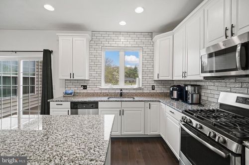 1325 Carrick Ct, MIDDLETOWN, DE, 19709-9968 | Card Image