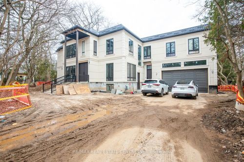 143 Balsam Dr, Oakville, ON, L6J3X4 | Card Image