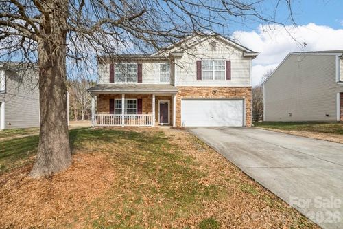3902 Larkhaven Village Dr, Charlotte, NC, 28215-1007 | Card Image