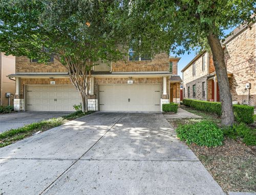 401 Metropolitan Dr, Plano, TX, 75023-2377 | Card Image