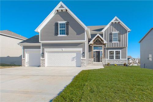 11803 N Bellaire Ave, Kansas City, MO, 64156-7709 | Card Image