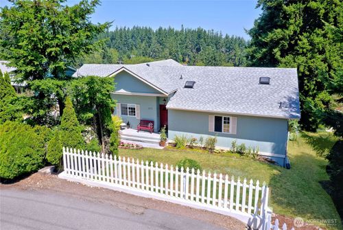 1273 Se Camano Dr, Camano Island, WA, 98282-8441 | Card Image