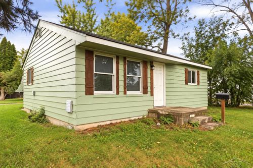 5025 Lodge St, Saginaw, MI, 48601-6827 | Card Image