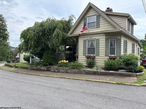67 W Park Ave, Westover, WV, 26501-4533 | Card Image