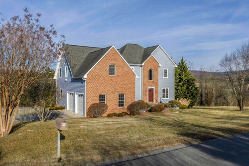 120 Skyhigh Ln, Lexington, VA, 24450-3388 | Card Image