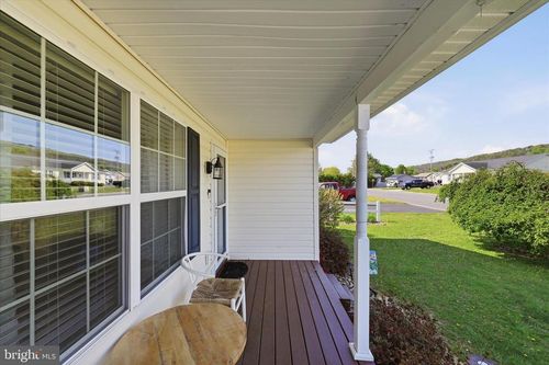 40 Village Dr, CAPON BRIDGE, WV, 26711-9345 | Card Image