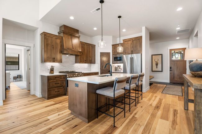 16-Kitchen | Image 6