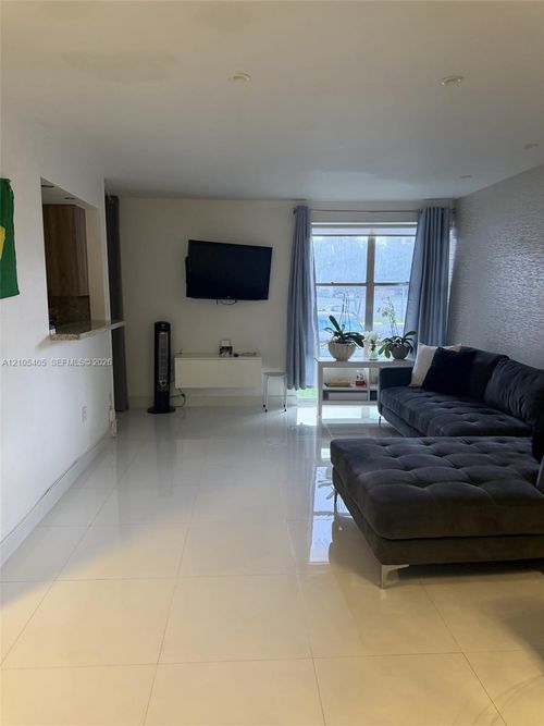 119-17570 Atlantic Blvd, Sunny Isles Beach, FL, 33160-2836 | Card Image