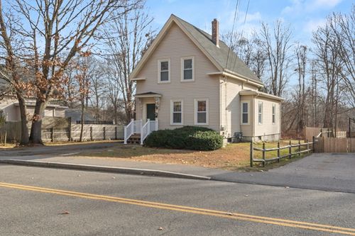 74 Forest St, Whitman, MA, 02382-1113 | Card Image