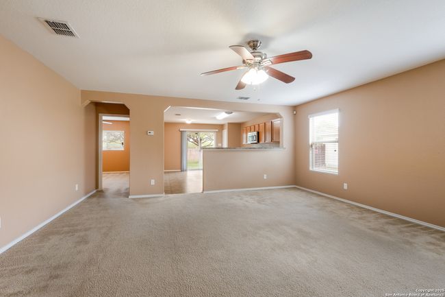 245 Blue Moon Gait, House other with 4 bedrooms, 3 bathrooms and null parking in Selma TX | Image 5