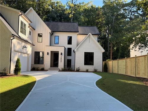 2400 Burch Cir Ne, Brookhaven, GA, 30319-3906 | Card Image