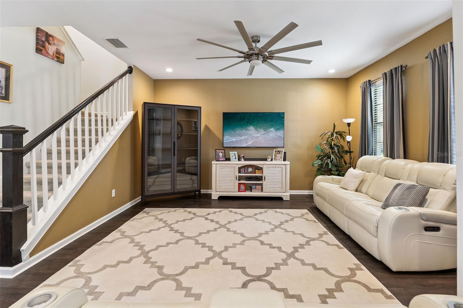 Residential in LITHIA 5