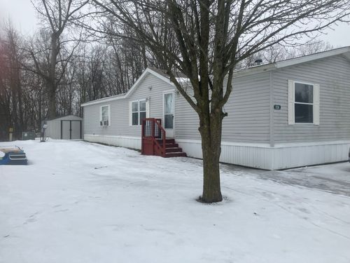 520 E Pondview Dr, Morrice, MI, 48857-8727 | Card Image