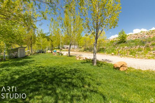 300-2736 Evergreen Park Dr, Huntsville, UT, 84317-9693 | Card Image