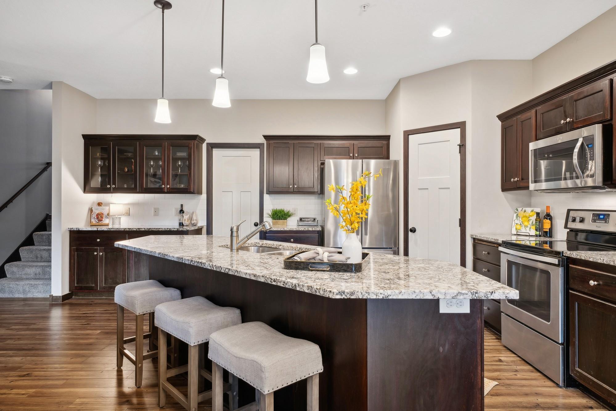 County Road H2 , Saint Paul, MN 55112
