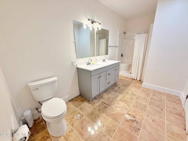C - 2180 Nc Highway 304, Condo with 3 bedrooms, 2 bathrooms and null parking in Bayboro NC | Image 19