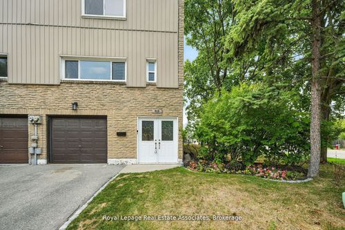 69-400 Bloor St, Mississauga, ON, L5A3M8 | Card Image