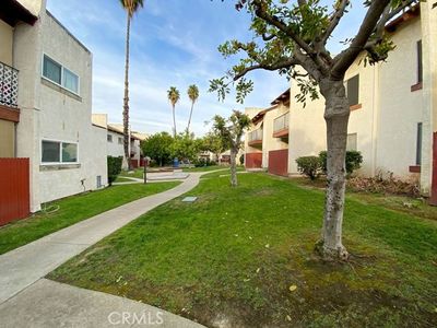 K17 - Golden Springs Drive, Condo with 1 bedrooms, 1 bathrooms and null parking in Diamond Bar CA | Image 2