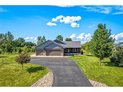 520 Olivia Ct, Hudson, WI, 54016-4800 | Card Image