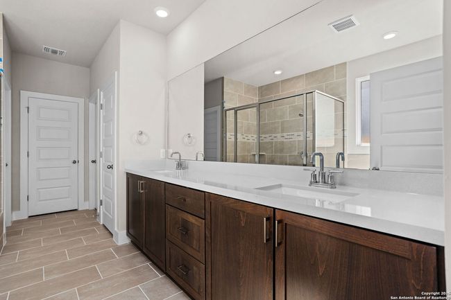 7317 Walkers Loop, House other with 4 bedrooms, 3 bathrooms and null parking in Live Oak TX | Image 16