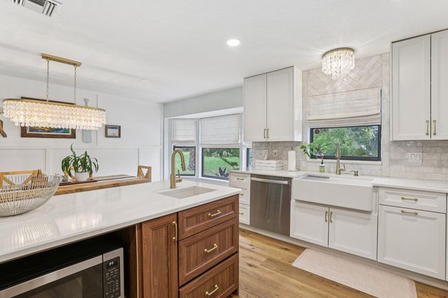 9830 Oak Trl, House other with 3 bedrooms, 3 bathrooms and null parking in Sebastian FL | Image 64