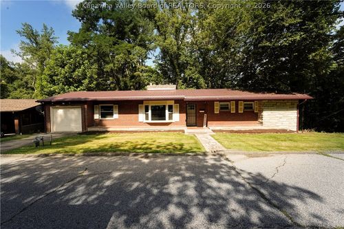 993 Old Point Rd, Saint Albans, WV, 25177-3918 | Card Image