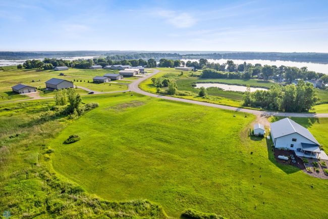 Lot 16 | Image 19