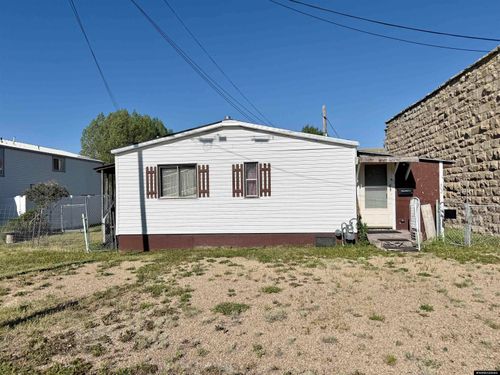 402 Diamondville Ave, Diamondville, WY, 83116-5029 | Card Image