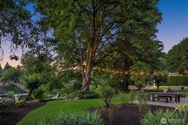 11216 E Riverside Dr, House other with 4 bedrooms, 3 bathrooms and 2 parking in Bothell WA | Image 26