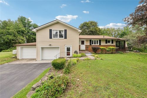 345 Liberty St, Warsaw, NY, 14569-9502 | Card Image